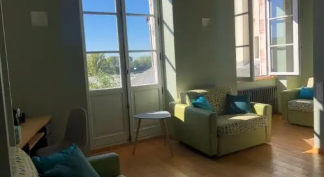 Suites du Cabinet Vert, Book Hotel Orléans 