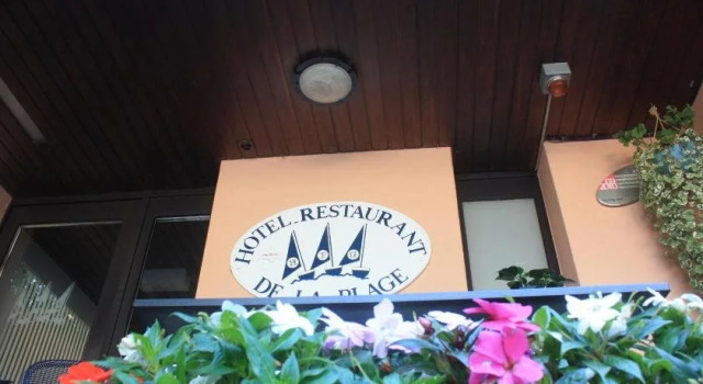 Hotel Restaurant de la Plage, Boek Hotel Gland 