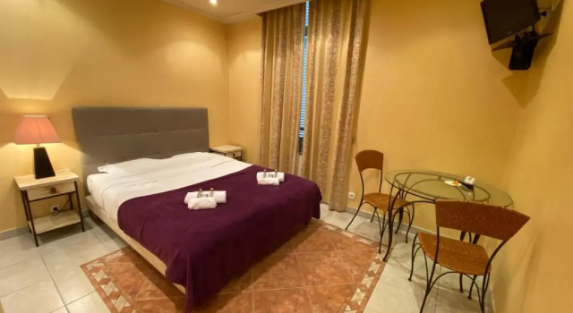 Студия Cannes Holiday Suites