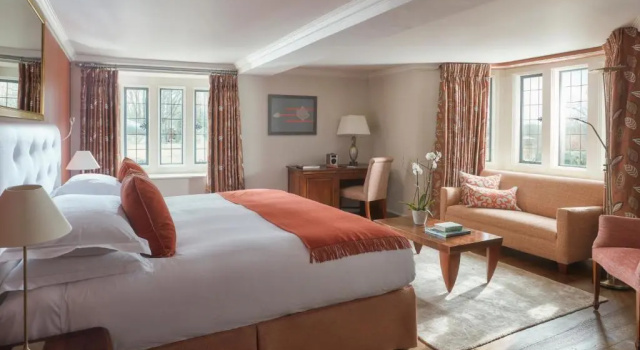 Двухместный номер Superior Whatley Manor