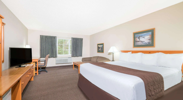 Baymont Inn & Suites Baxter, Varaa Hotelli Hotellit Minnesota pysäköinnillä, Pysäköinti