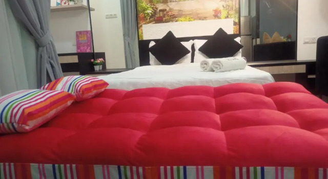 Homestay Studio Bangi Pool View D-Paradise