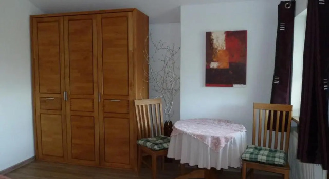 Ferienwohnung Dachs, Varaa Huoneisto Hotellit Baijeri pysäköinnillä, Pysäköinti