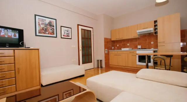Апартаменты с балконом и с красивым видом из окна Villa Dea
