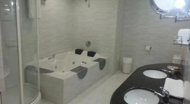 Luksus- suite Hotel Eden Resort By Bluebay