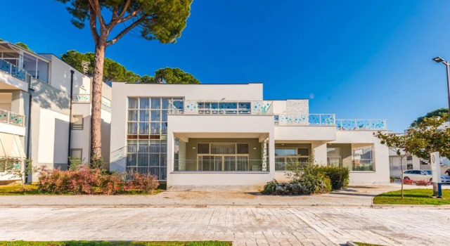 Seaside Apartment With Resort Access - Margarita