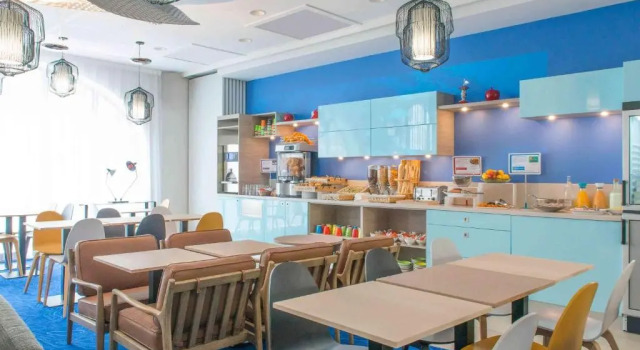 Трёхместный номер Standard ibis Styles La Rochelle Centre Vieux Port