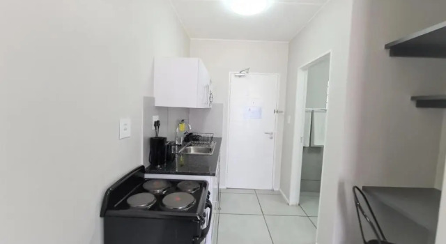 Апартаменты Standard MINT Express Sandton View