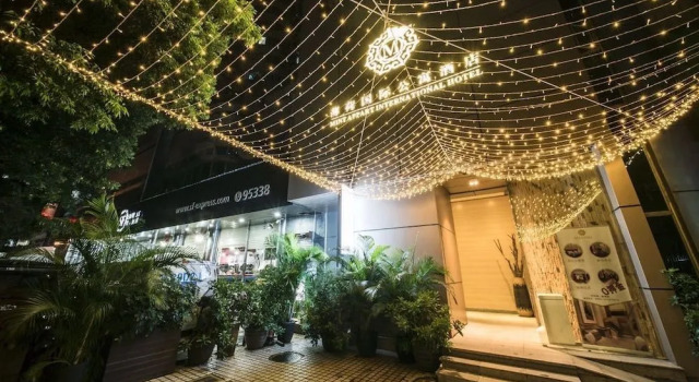 Shenzhen Mint International Hotel, Rezerwuj Hotel Hotele w Shenzhen z parkingiem, Parking