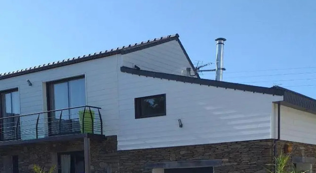 Gite de kernaet avec piscine, Забронировать Отель Отели и гостиницы Плугонвелен, Отель