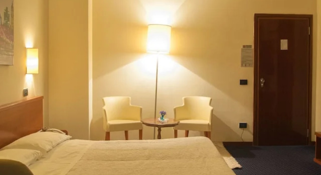 Двухместный номер Standard с балконом Hotel Elefante Bianco