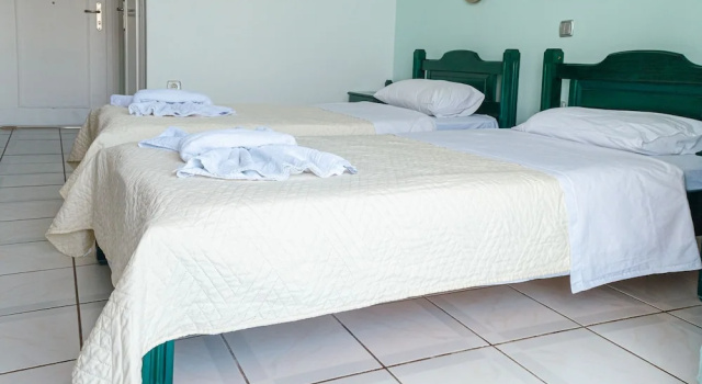 Mistral Apartments Aegina