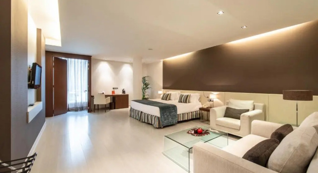 Двухместный номер Deluxe Hotel Diagonal Plaza
