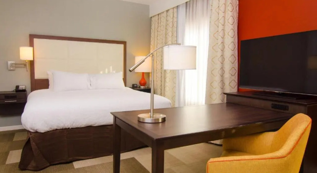 Студия Hampton Inn & Suites Huntsville