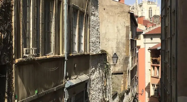 Lyon Historic Town Apartment, Забронировать Апартаменты/квартира Апартаменты Лиона, рядом с Jardin Publique La Cerisaie, Апартаменты/квартира