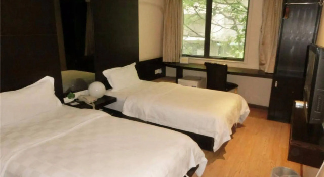 Forest Hotel, Boek Hotel Hotels in Guangdong met parkeren, Parkeren