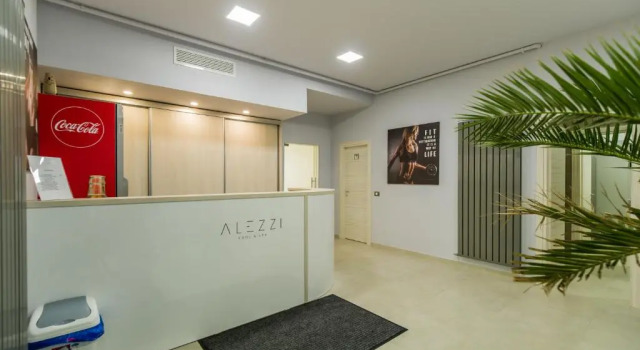 Bellevue Apartment 107 Spa n Pool ALEZZI Beach resort, Varaa Huoneisto Hotellit Mamaia-Sat pysäköinnillä, Pysäköinti