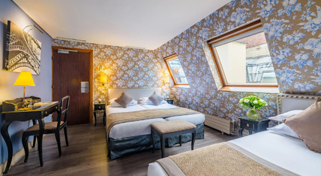 Трёхместный номер Comfort Royal Saint Germain