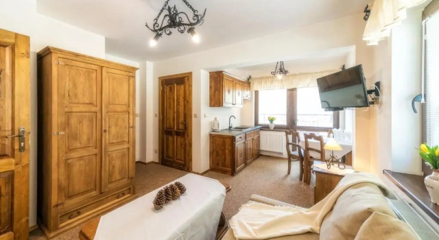 Willa Litworówka III Wellness&SPA, Book Hotel Hotels in Tatras with Parking, Parking