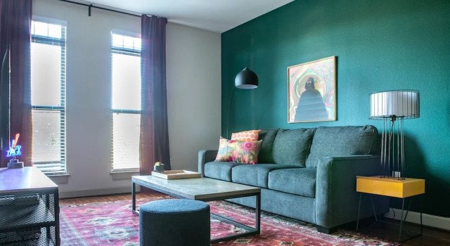 Downtown Austin Apts by WanderJaunt, Забронировать Отель Отели Остина 3 звезды, рядом с Lamar Beach, 3*