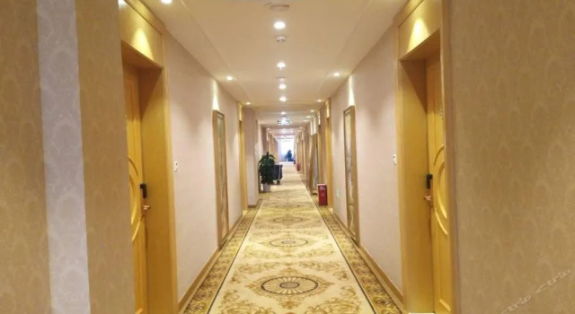 Vienna Hotel (Chongqing Hechuan High-speed Railway Station), Забронировать Отель Хэчуань Chongqing Area