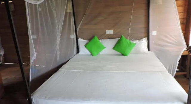 Коттедж Cinnabar Resort