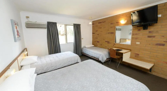 Номер Deluxe Wild Scotsman Motor Inn Gin Gin QLD