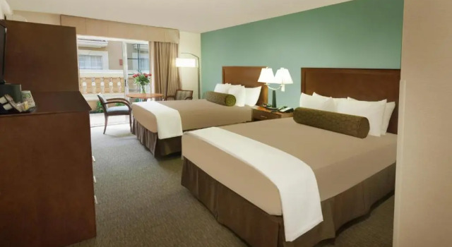 Номер Standard Best Western Plus Atrium Inn