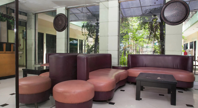 Hotel O Sidoarjo Near Juanda International Airport, Book Hotel Hotels in Sedati with Parking, Parking