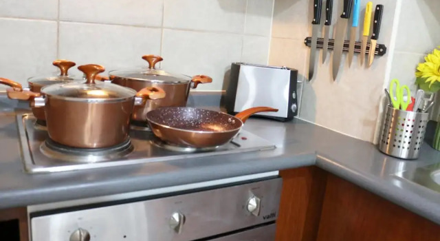 Chile4Rent Eleuterio Ramirez, Забронировать Апартаменты/квартира Отели Сантьяго с парковкой, рядом с San Agustin Temple, Парковка