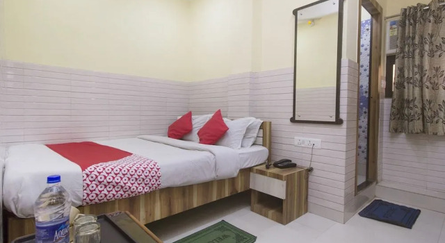 OYO 16792 Bidhan Plaza