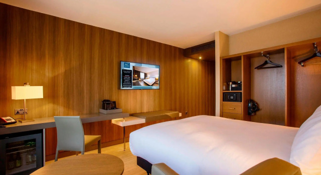 Двухместный номер Deluxe AC Hotel by Marriott Manchester Salford Quays