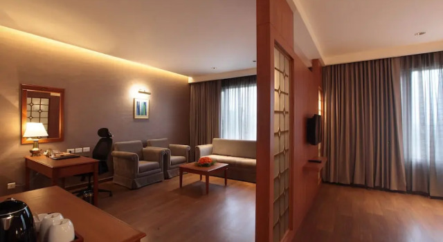 Люкс Luxury Monsoon Empress Kochi