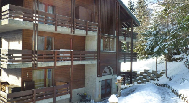 Laustral Leytron in Leytron, Prenota Hotel Ovronnaz Canton Vallese