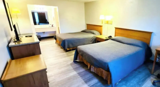 Четырёхместный номер Standard Beaverton Budget Inn