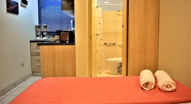 Двухместная студия Economy Kangaroo Wasi Airport Bed & Breakfast