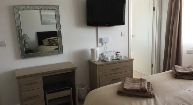 Трёхместный номер Comfort с видом на гавань The Haven