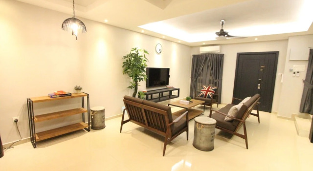 Ian's 5th Home