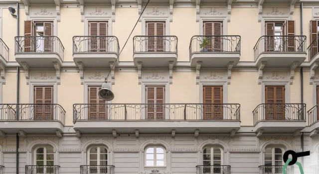 HOTIDAY Room Collection - Napoli Duomo, Забронировать Отель Отели Неаполя с завтраком, рядом с Кафедральный собор Неаполя, Завтраки
