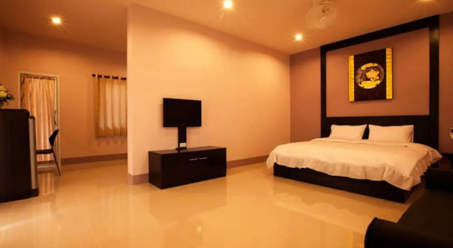 Двухместный полулюкс с балконом Chiang Kham Grand Villa