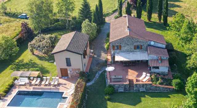 Вилла I Ginepri exclusive CountryHouse, 15pax, private pool, Aulla