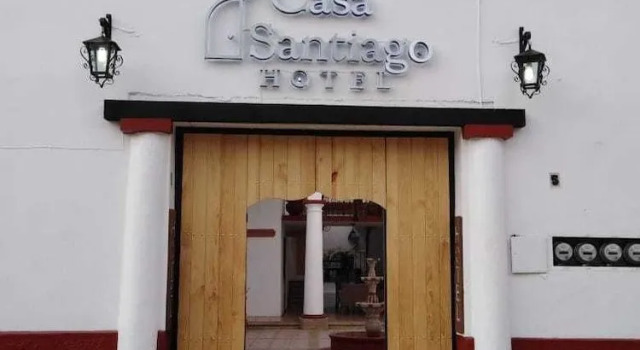 Hotel Casa Santiago, Забронировать Отель Сан-Кристобаль-де-лас-Касас Чьяпас, рядом с Central Plaza &amp; Park