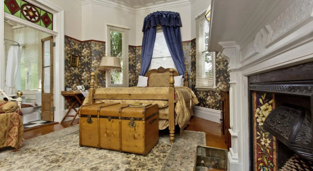 The Peace & Plenty Inn