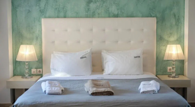 Palmrise Luxury Villas, Book Villa Nea Skioni 