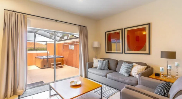 3027 Encantada