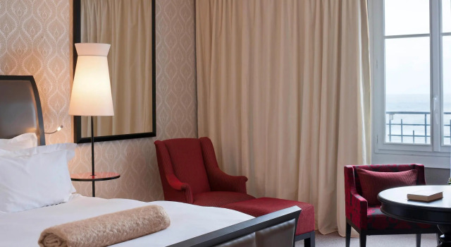 Двухместный номер Deluxe с видом на море Le Grand Hotel de Cabourg - MGallery Collection