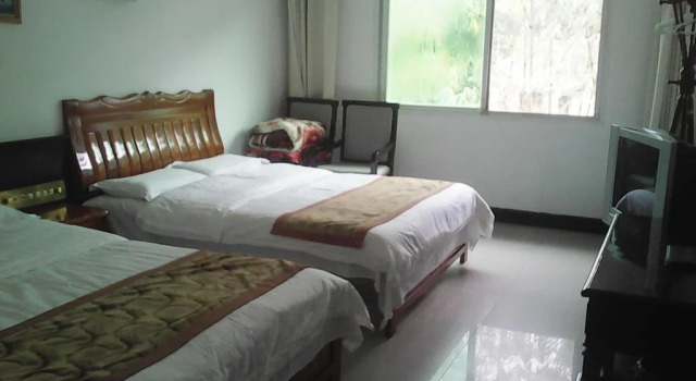 Shunan Zhuhai Home Inn, Book Hotel Hotels in Yibin with Parking, Parking