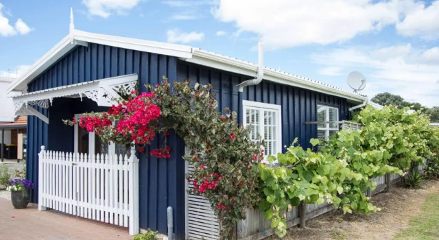 Beach Folly - Whitianga