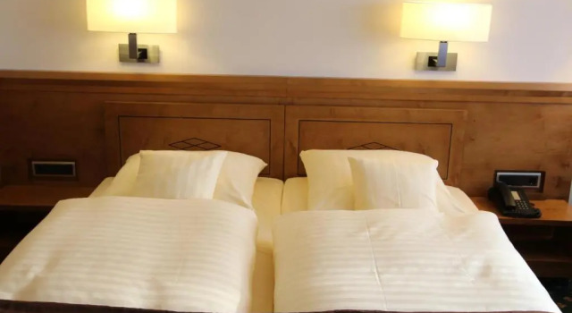 Confort cameră Eden-Hotel
