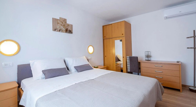 Amazing Home in Sikici With Wifi and 4 Bedrooms